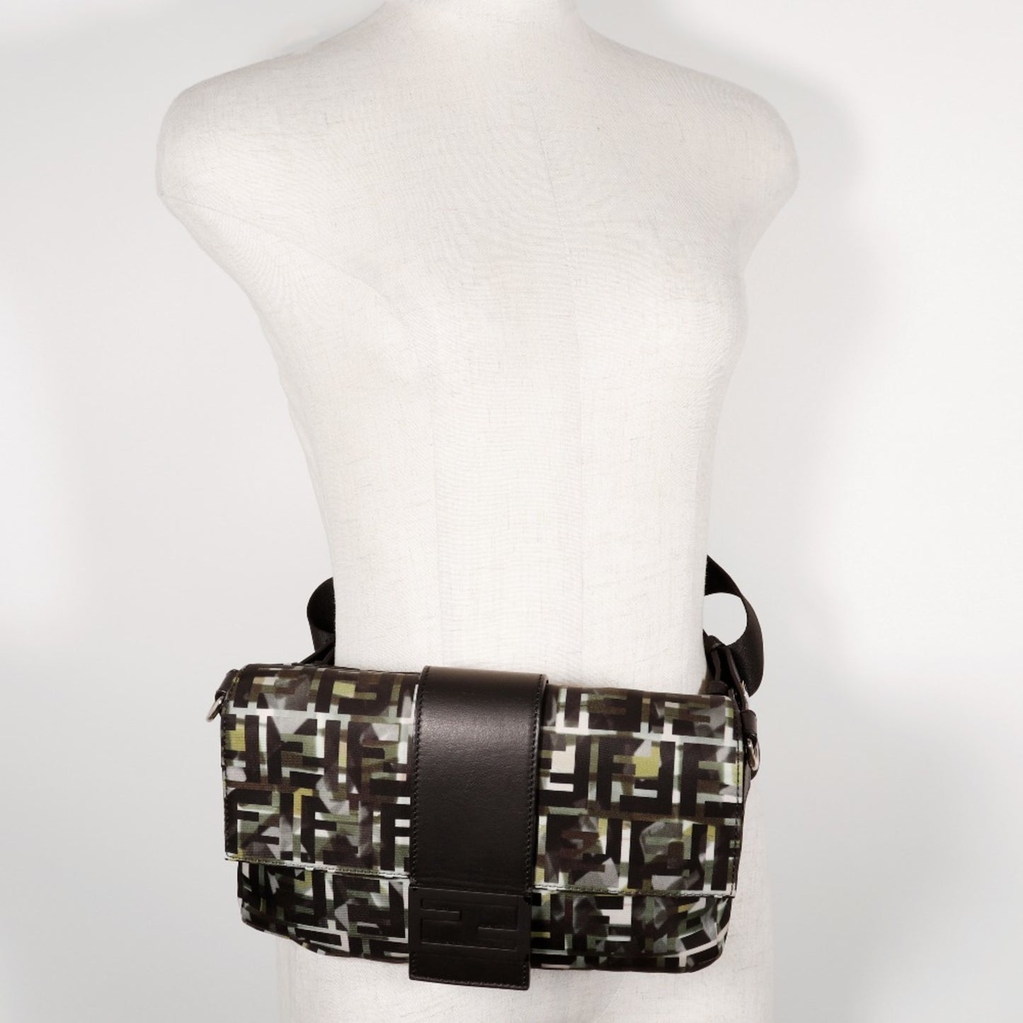Fendi Nylon Black Shoulder Bags