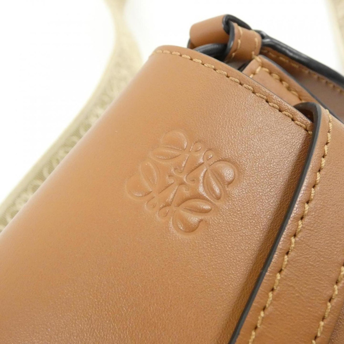 Loewe Others Brown Shoulder Bags