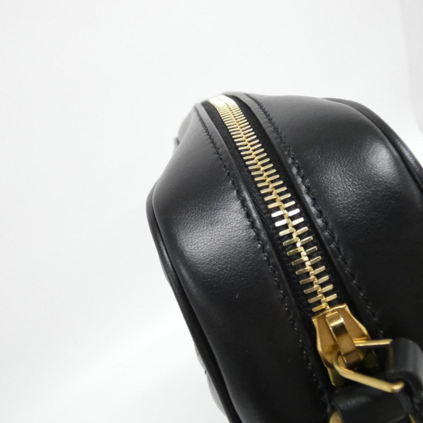 Saint Laurent Others Black Handbags