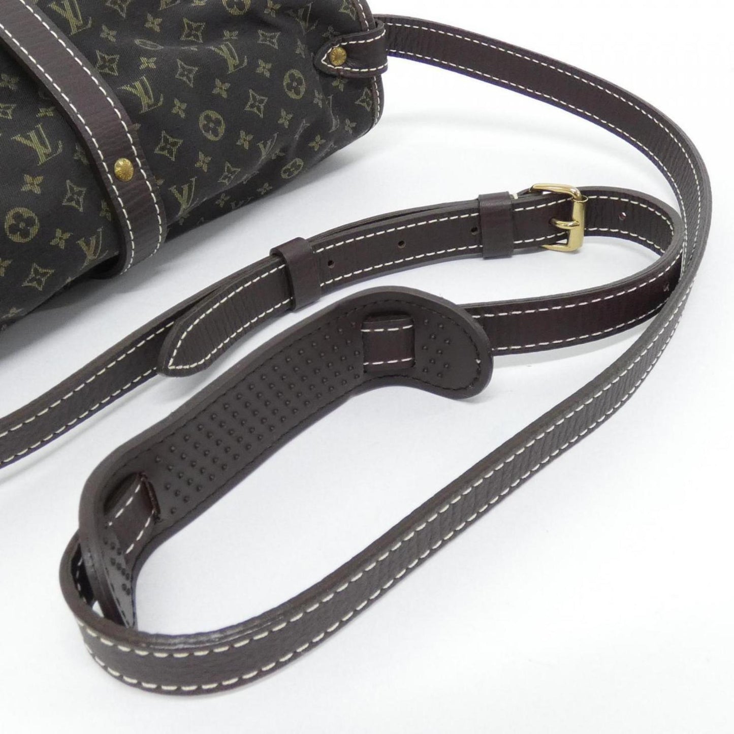 Louis Vuitton Canvas Brown Shoulder Bags
