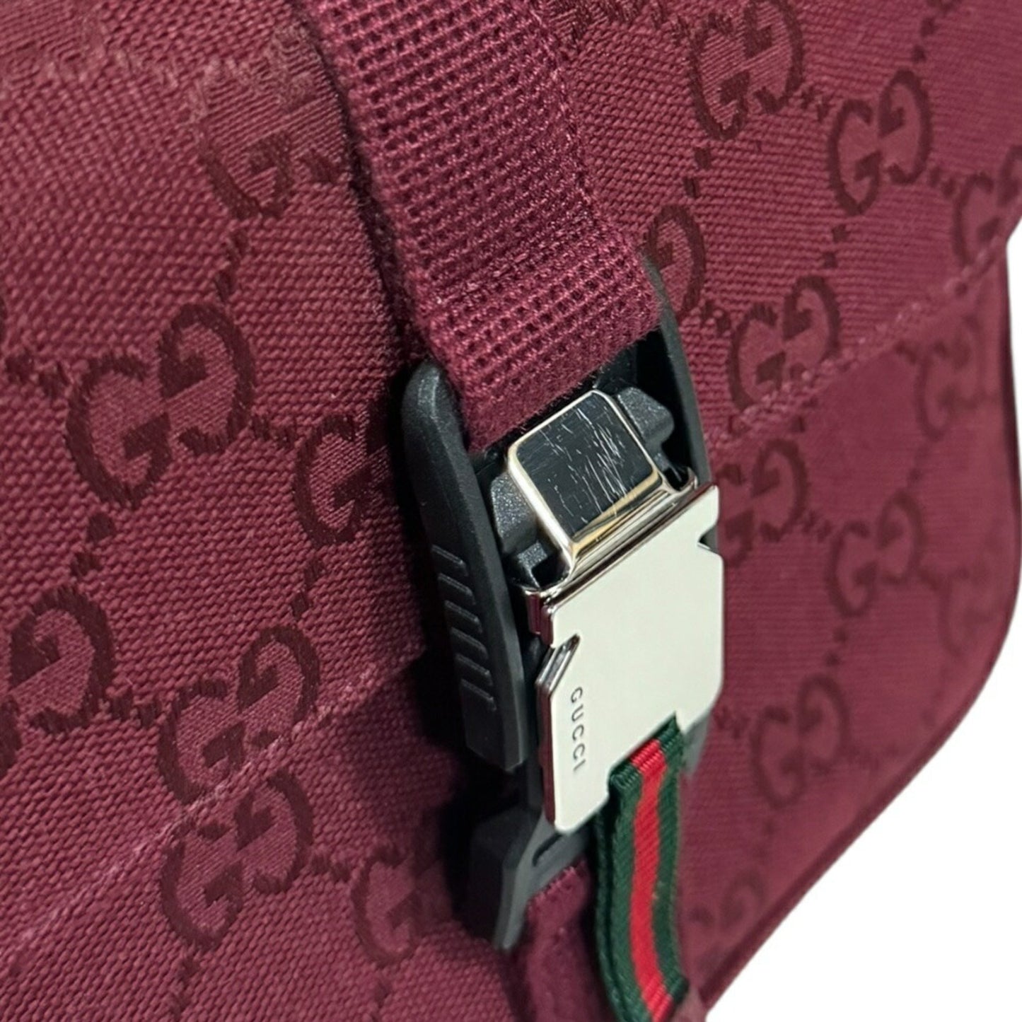 Gucci Canvas Red Shoulder Bags