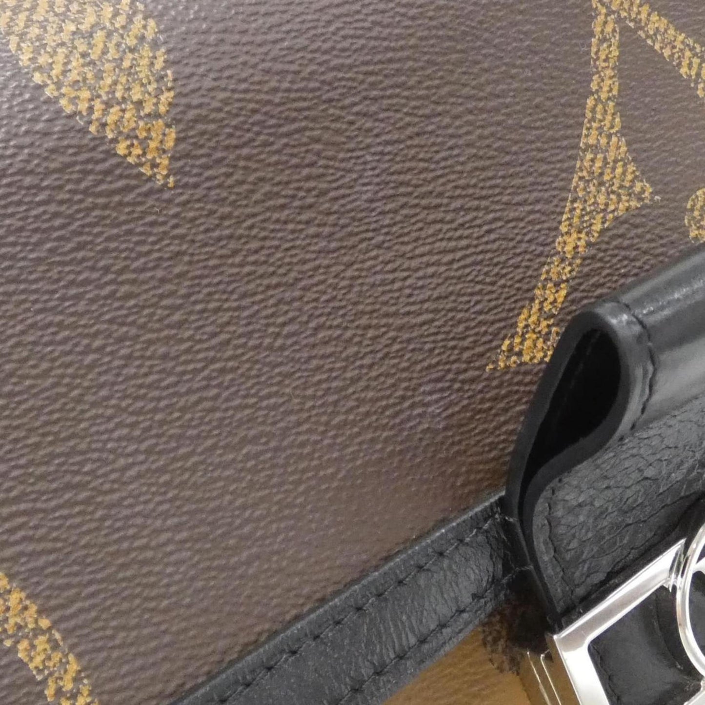 Louis Vuitton Coated Canvas Black Shoulder Bags