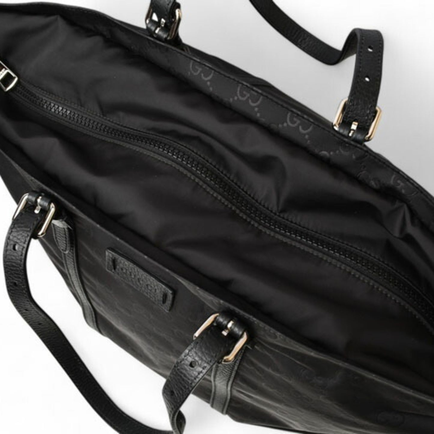 Gucci Nylon Black Shoulder Bags