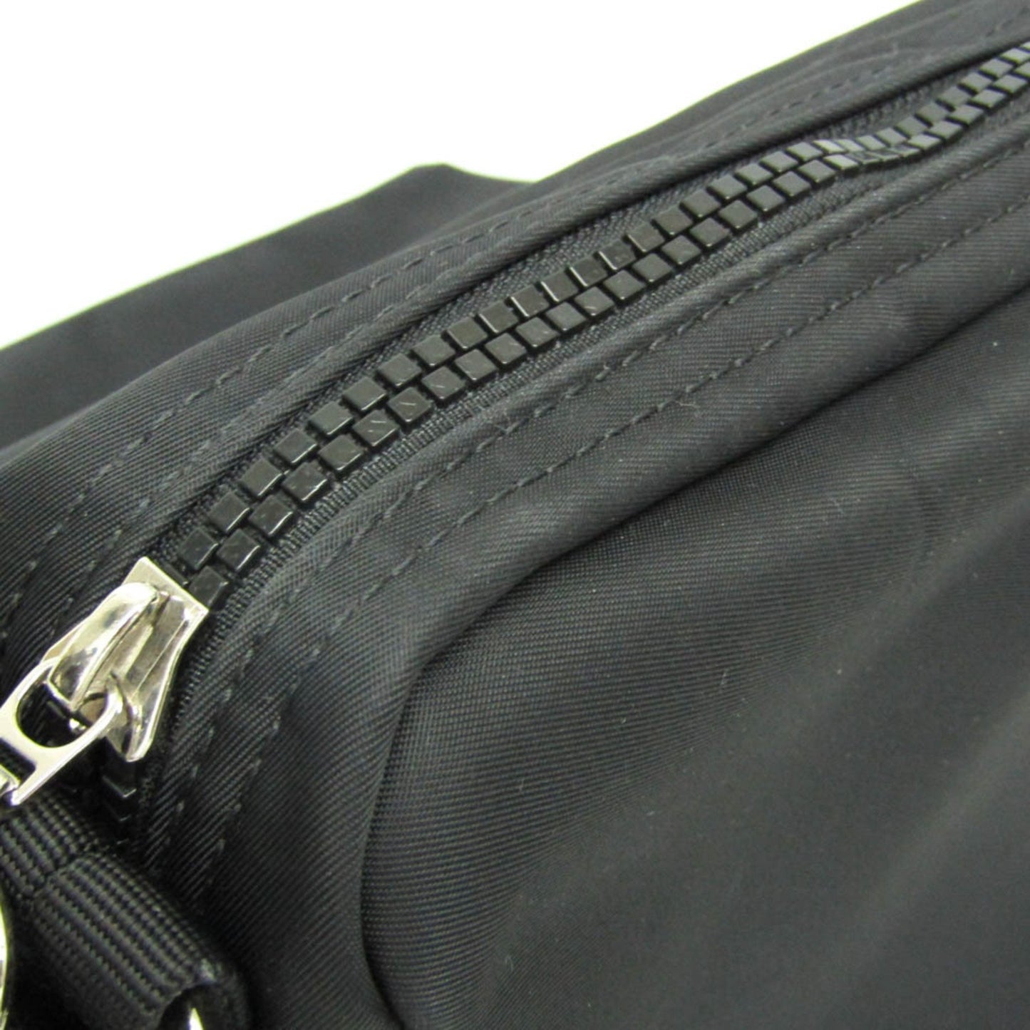 Longchamp Nylon Black Shoulder Bags