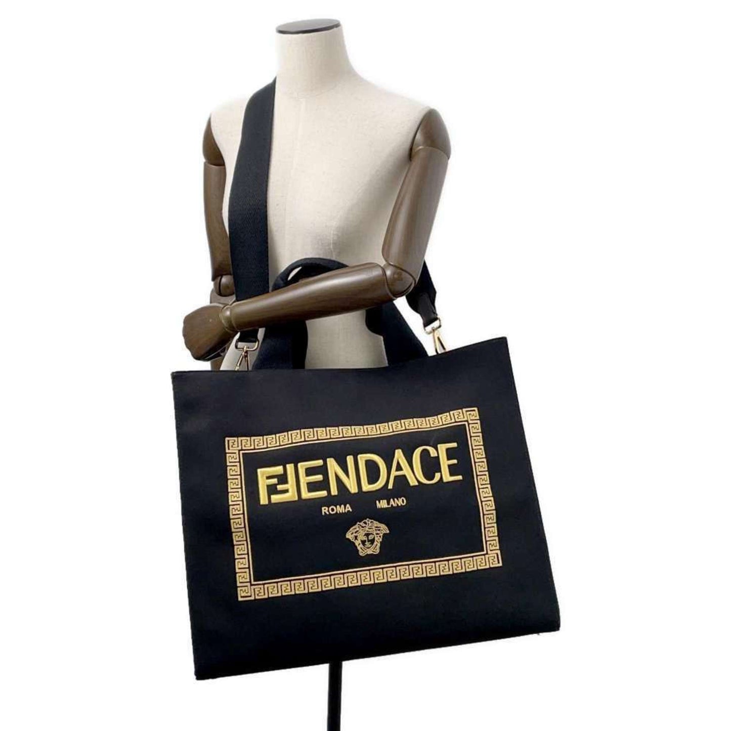Fendi Canvas Black Shoulder Bags