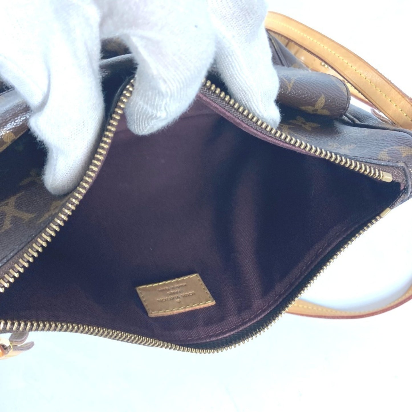 Louis Vuitton Monogram Canvas Brown Shoulder Bags