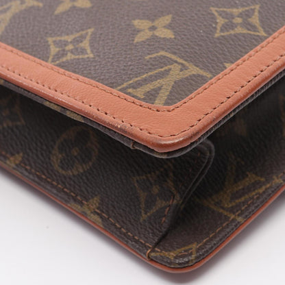 Louis Vuitton Coated Canvas Brown Clutch Bags