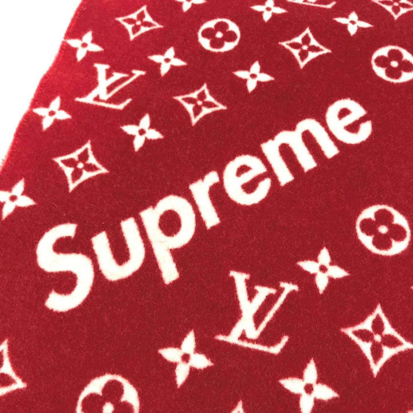 Louis Vuitton Wool Red Scarves