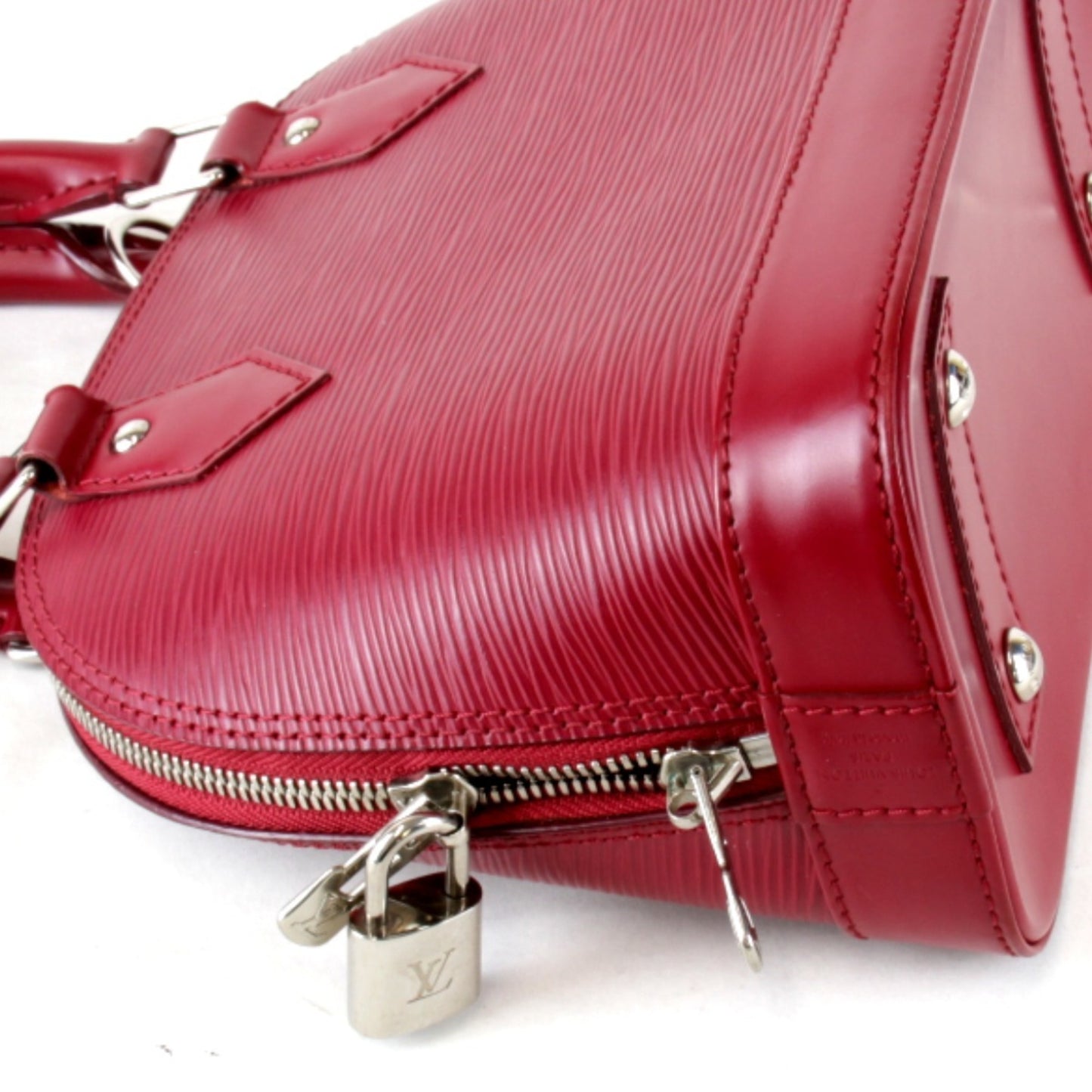 Louis Vuitton Epi Pink Shoulder Bags