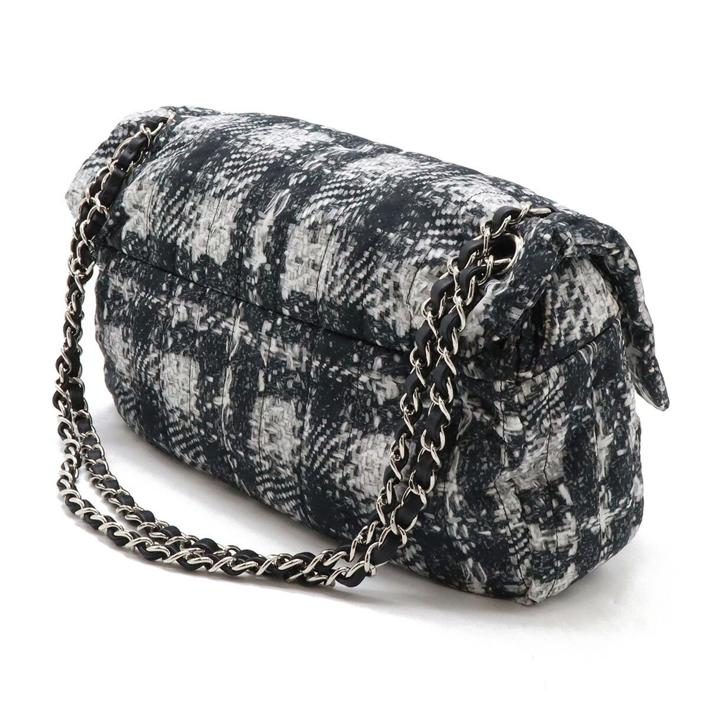 Chanel Nylon Black Shoulder Bags