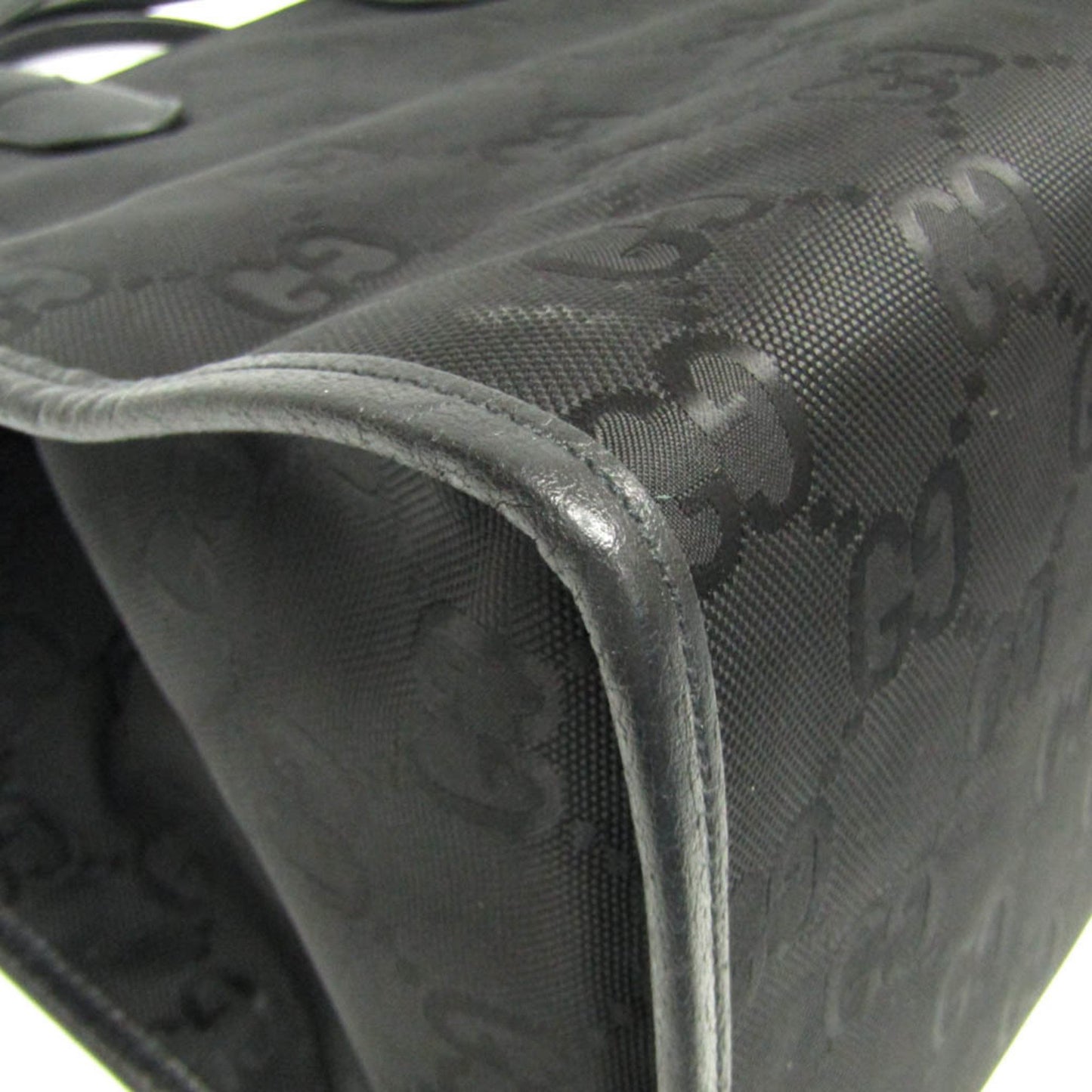 Gucci Nylon Black Handbags