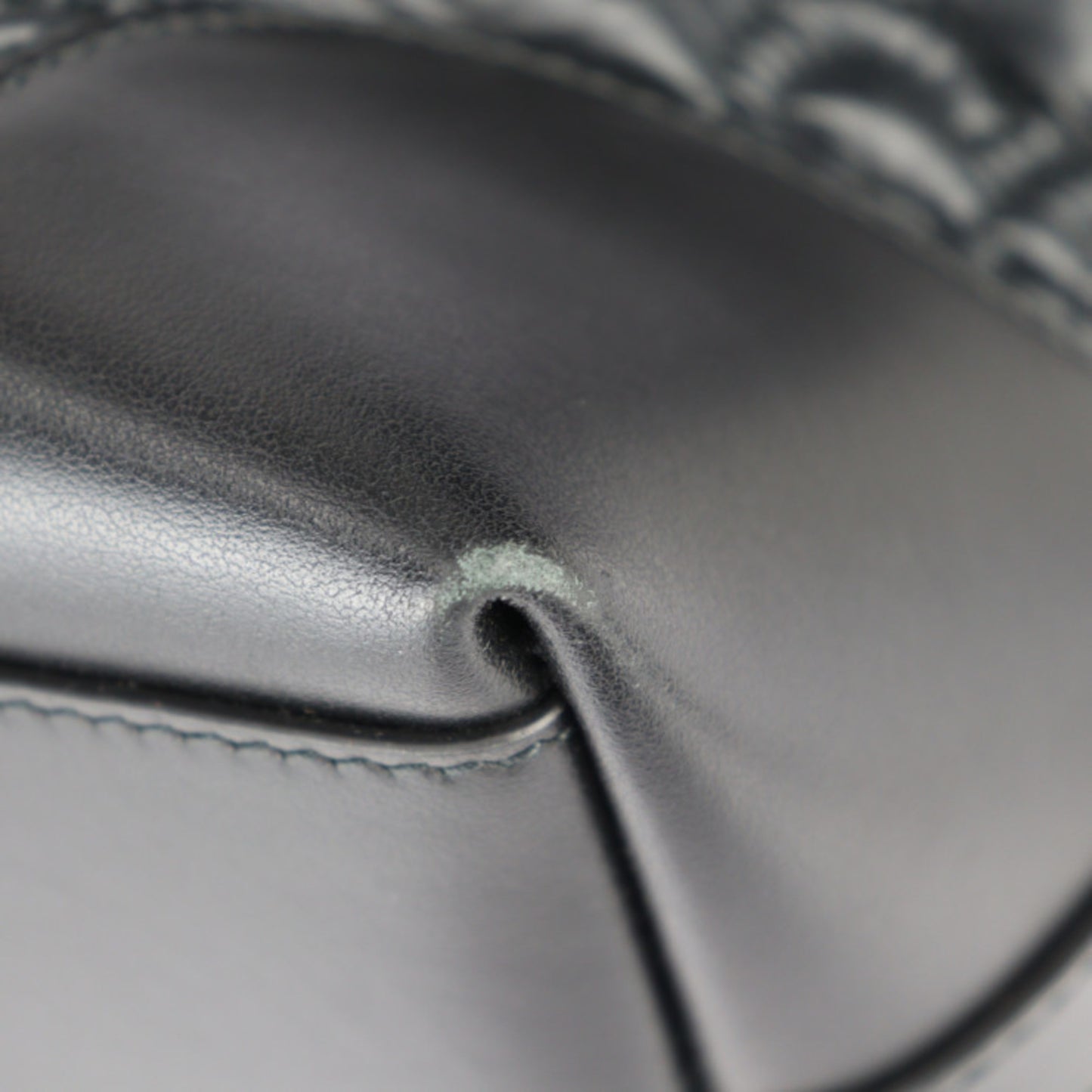 Gucci Nylon Black Handbags