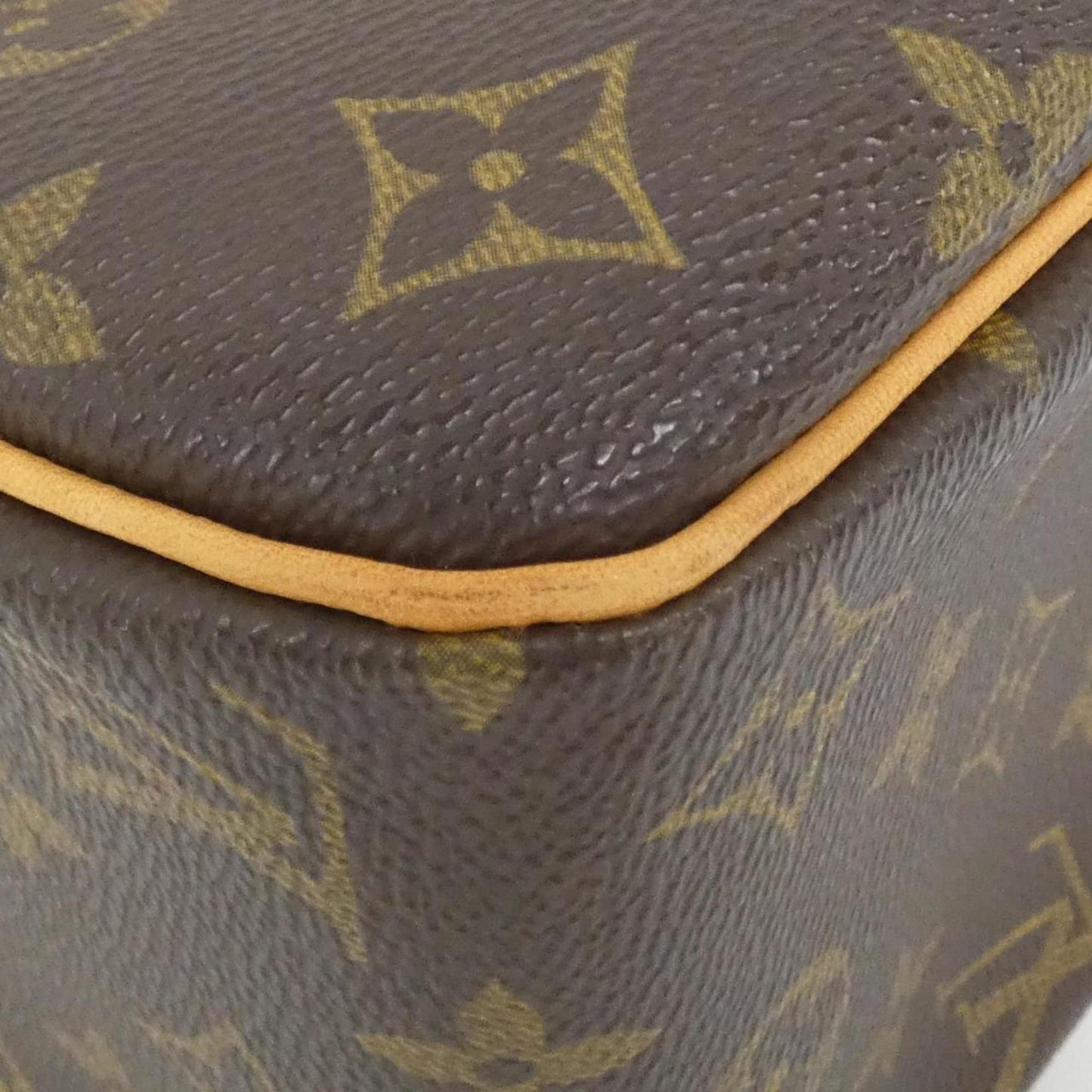 Louis Vuitton Coated Canvas Brown Shoulder Bags