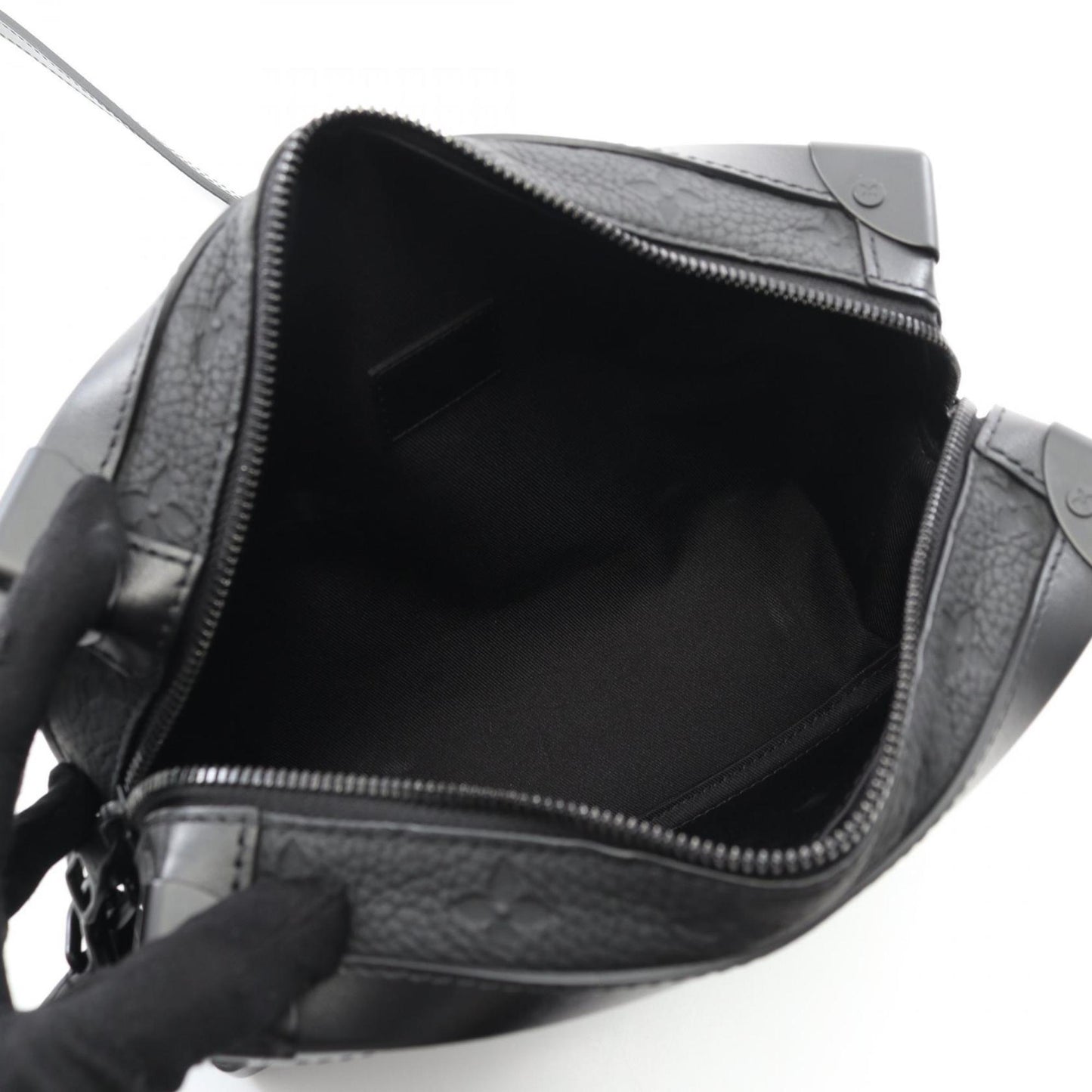 Louis Vuitton Monogram Canvas Black Shoulder Bags