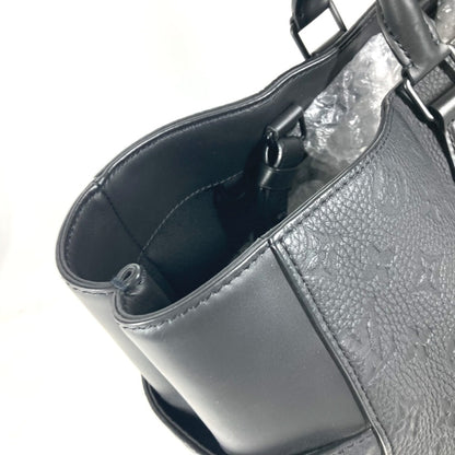 Louis Vuitton Monogram Canvas Black Shoulder Bags