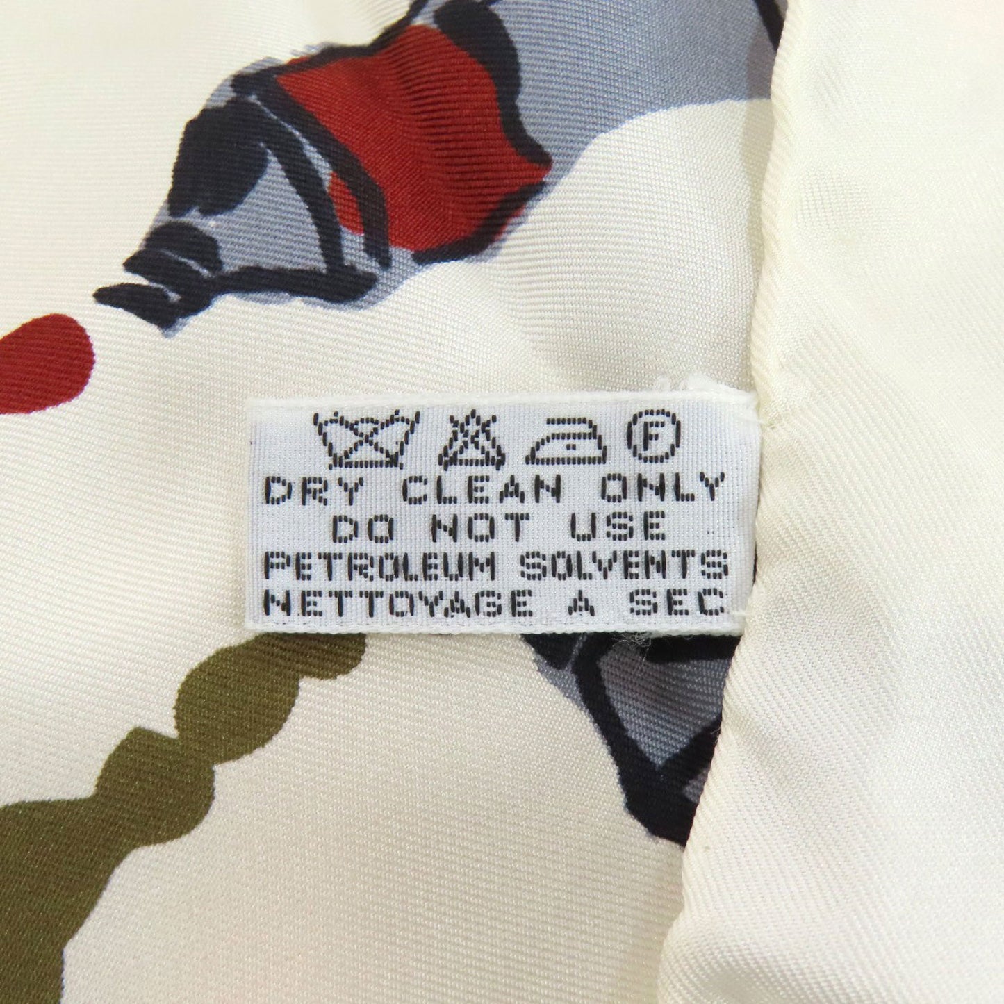 Louis Vuitton Silk White Scarves