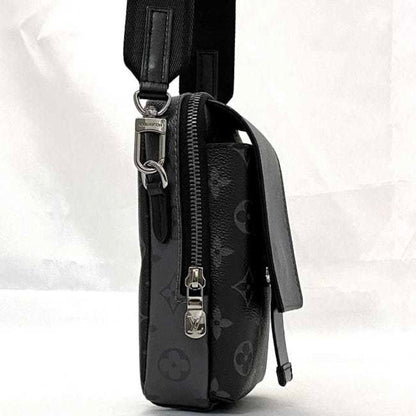 Louis Vuitton Canvas Black Shoulder Bags