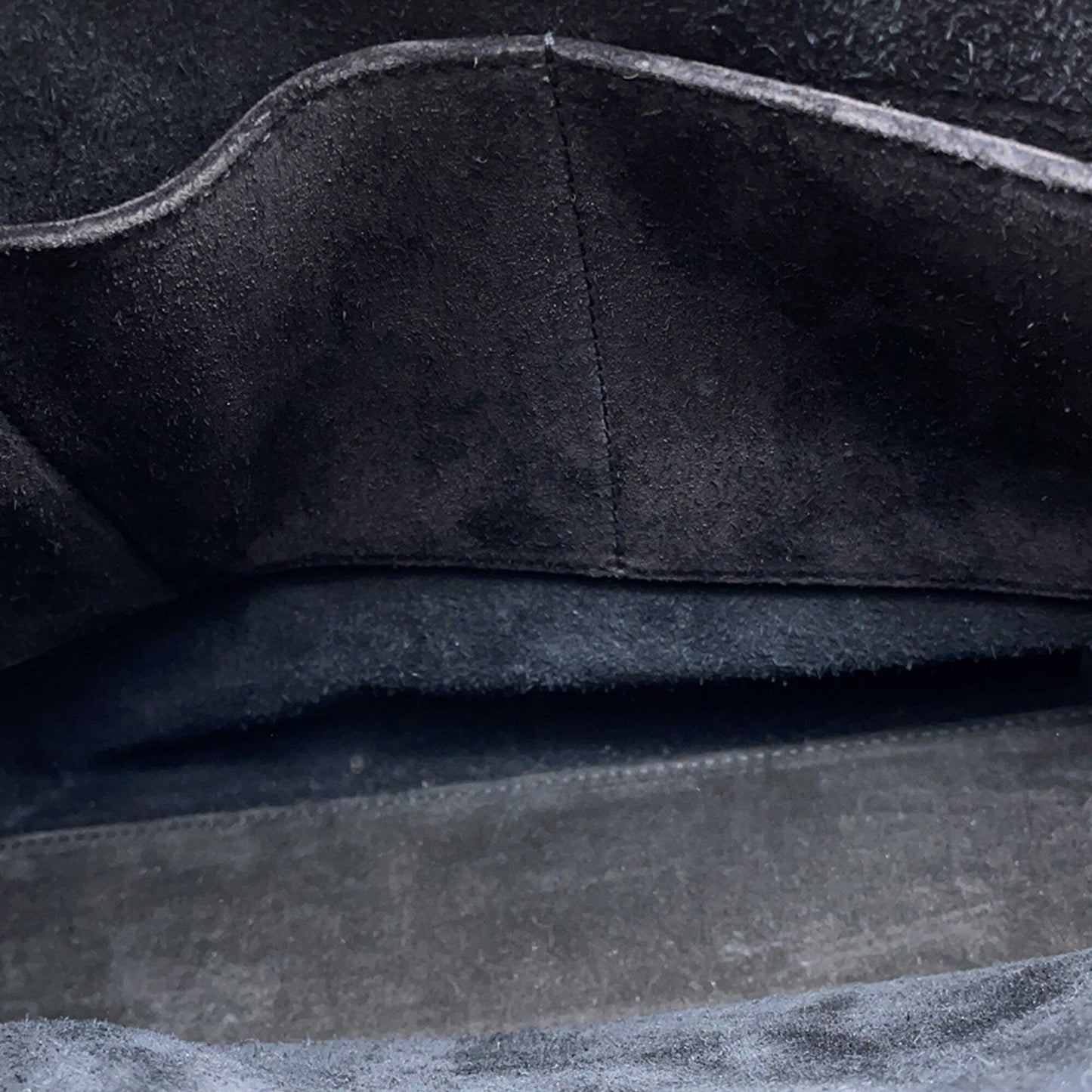 Saint Laurent Others Black Handbags