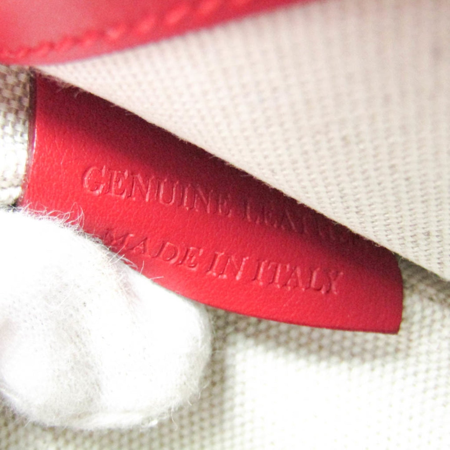 Bally Others Red Shoulder Bags
