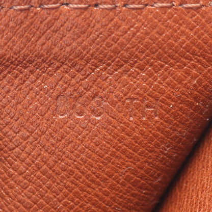 Louis Vuitton Coated Canvas Brown Clutch Bags