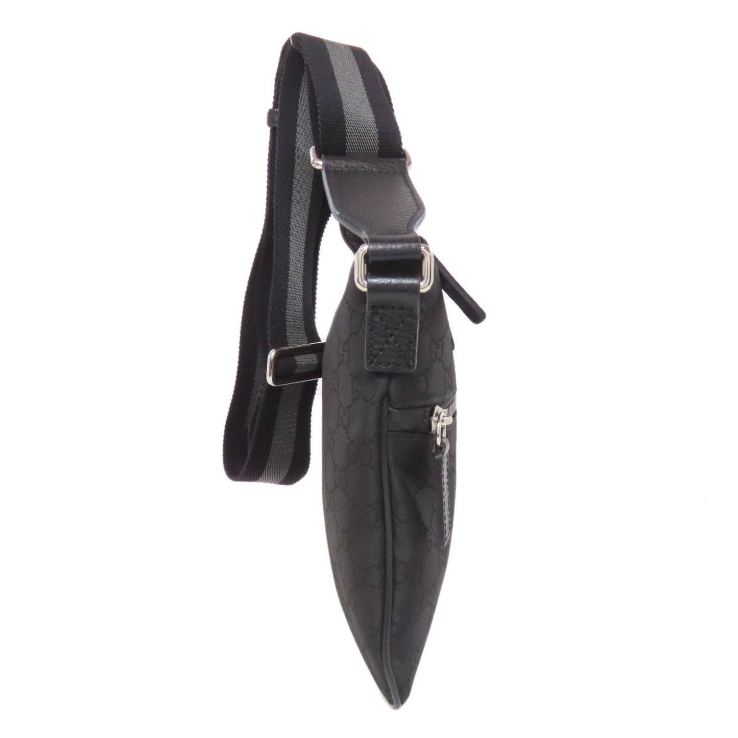 Gucci Nylon Black Shoulder Bags