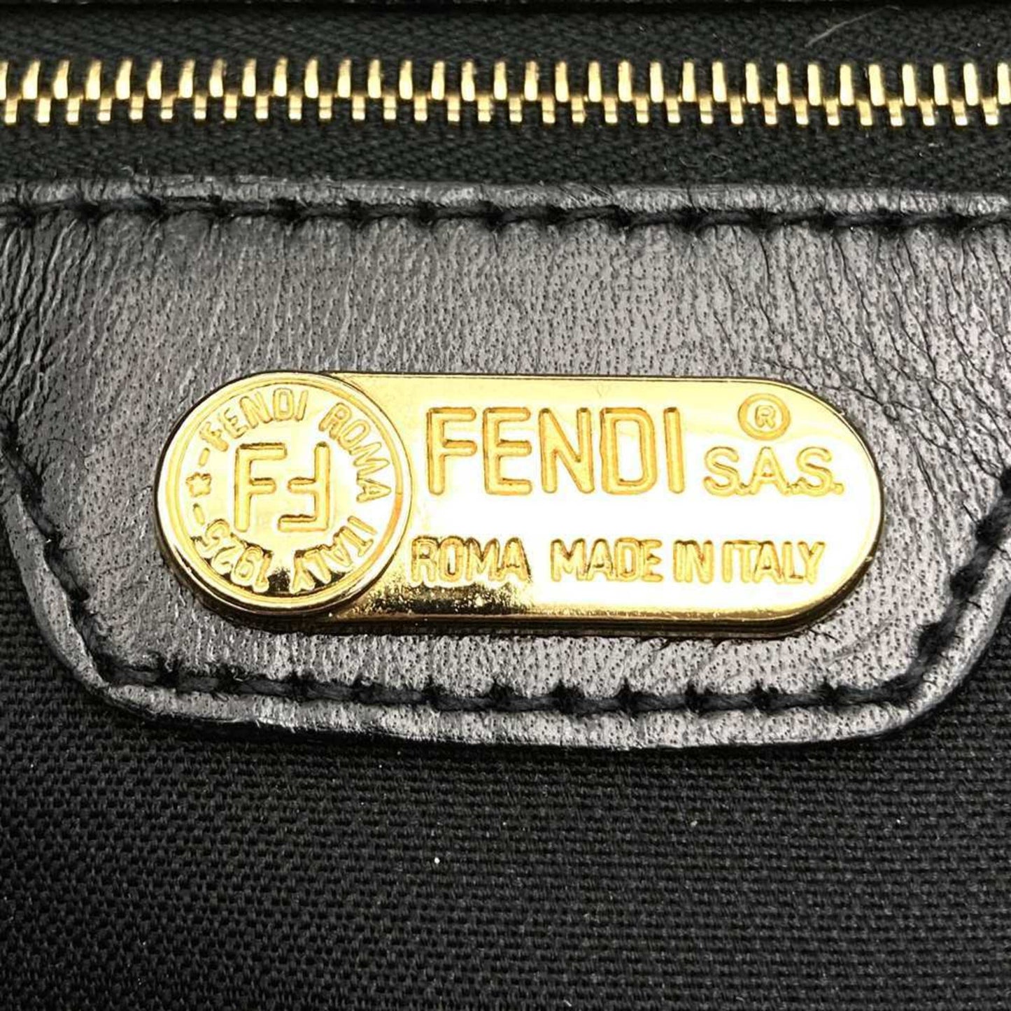 Fendi Nylon Black Shoulder Bags