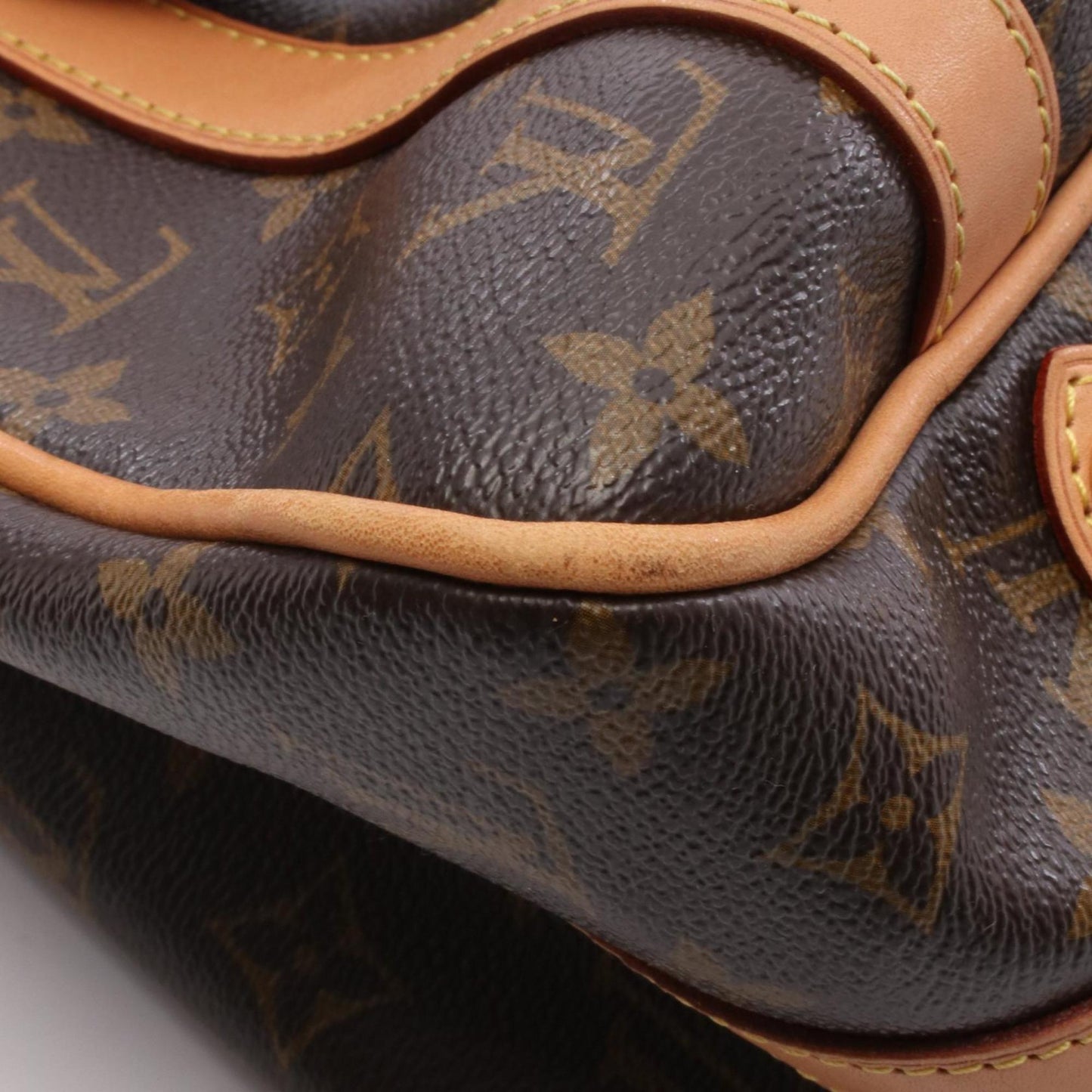 Louis Vuitton Coated Canvas Brown Shoulder Bags