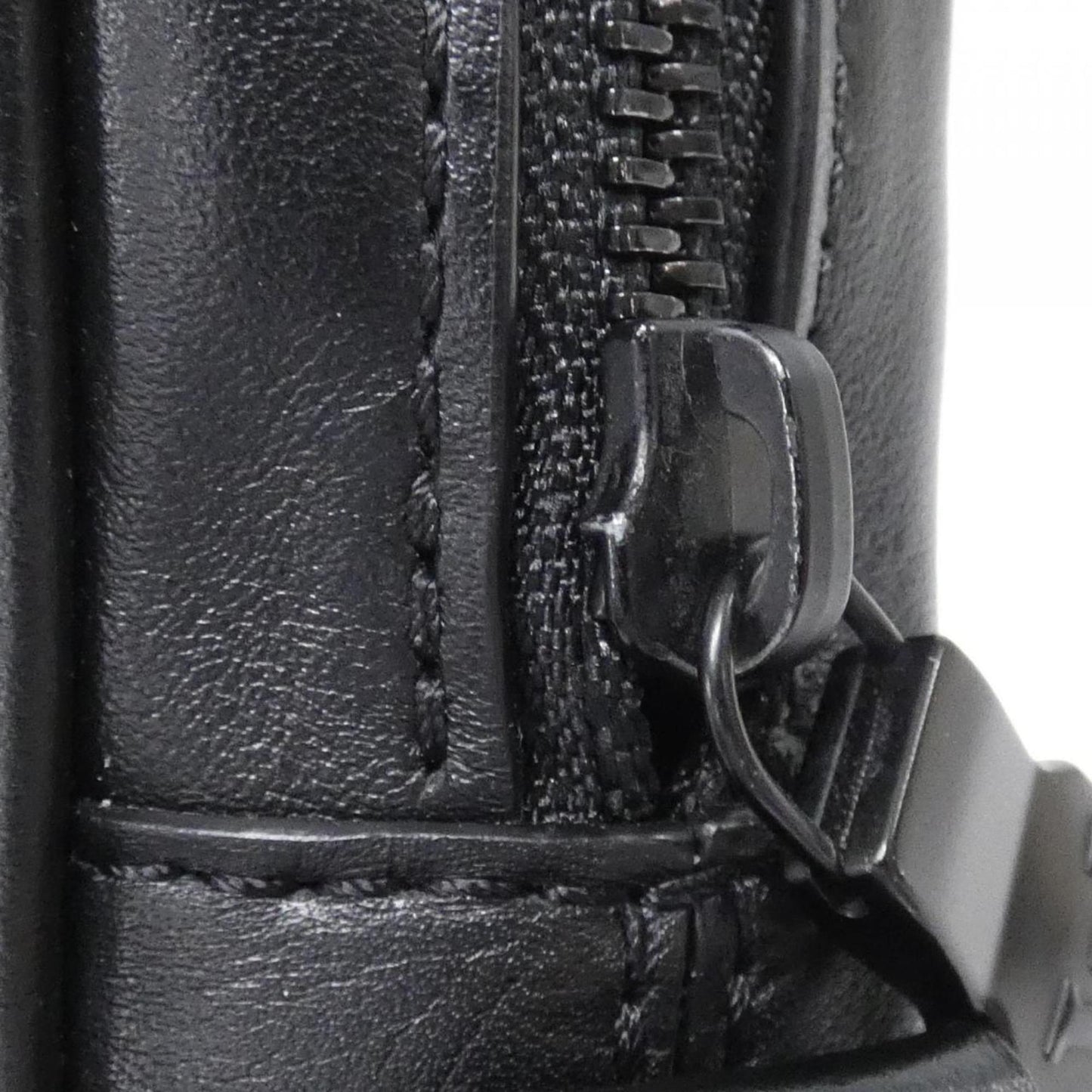 Louis Vuitton Monogram Canvas Black Shoulder Bags