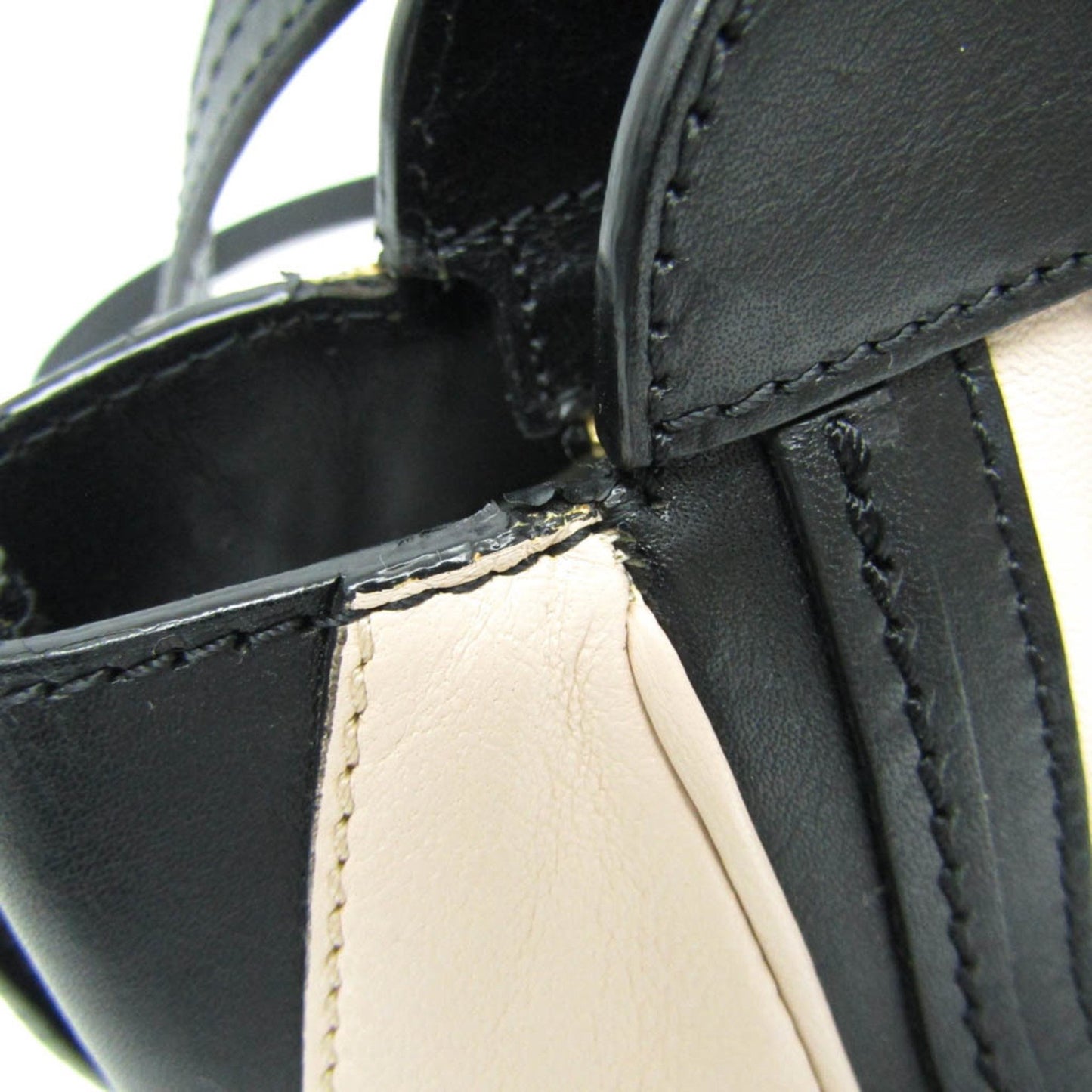 Chloé Others Black Handbags