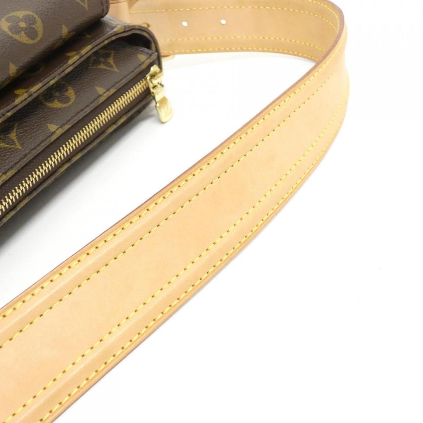 Louis Vuitton Coated Canvas Brown Shoulder Bags