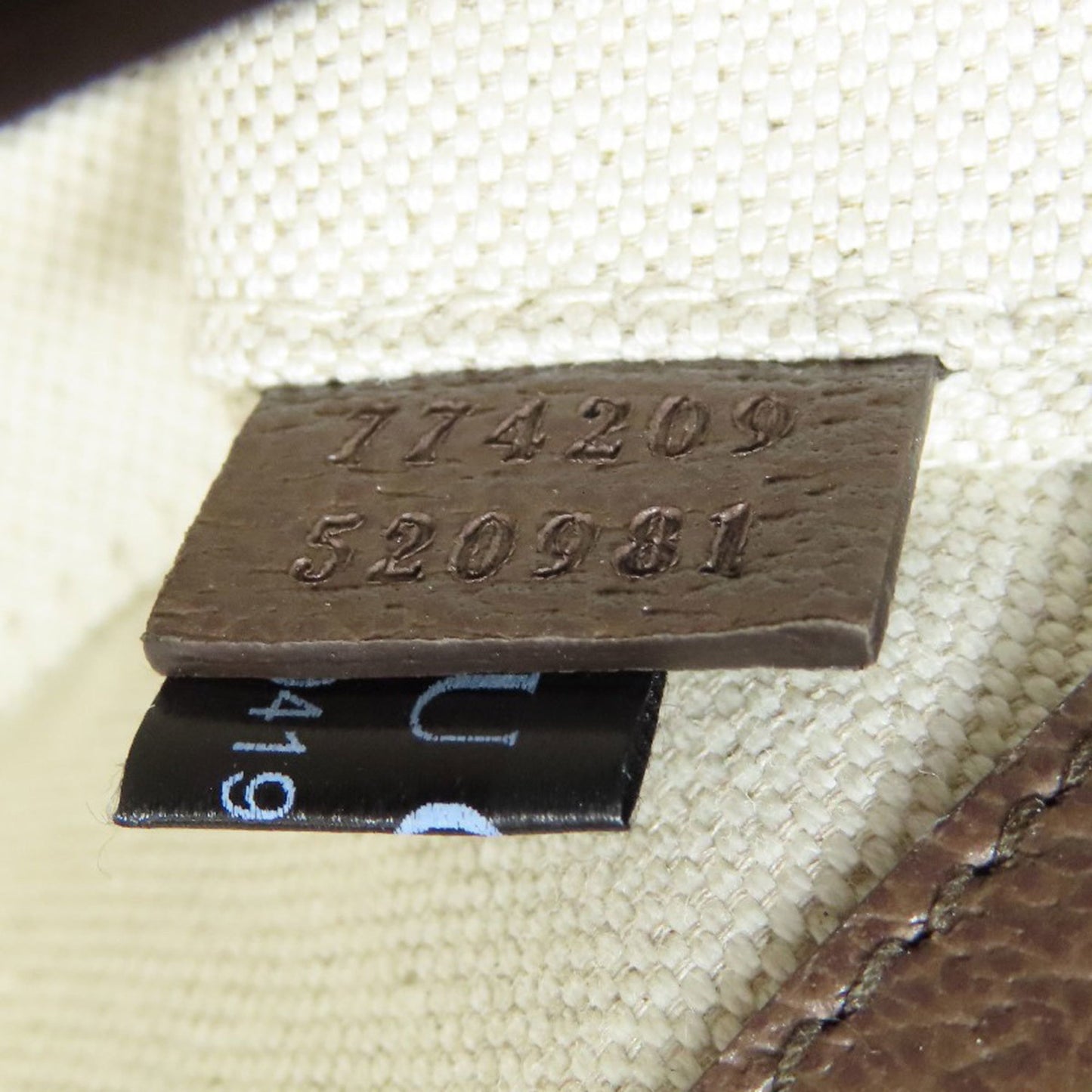 Gucci Pvc Brown Shoulder Bags