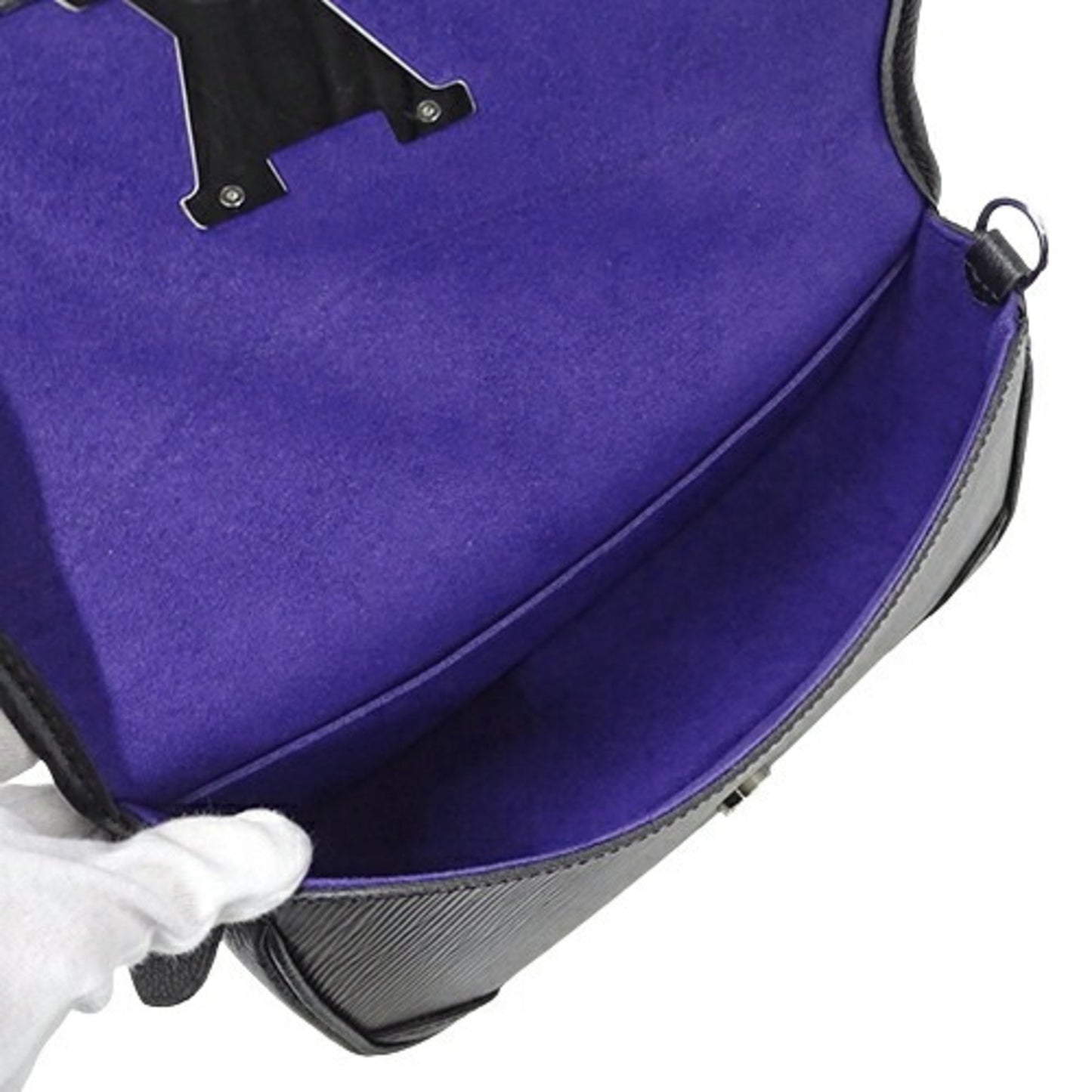 Louis Vuitton Epi Black Shoulder Bags