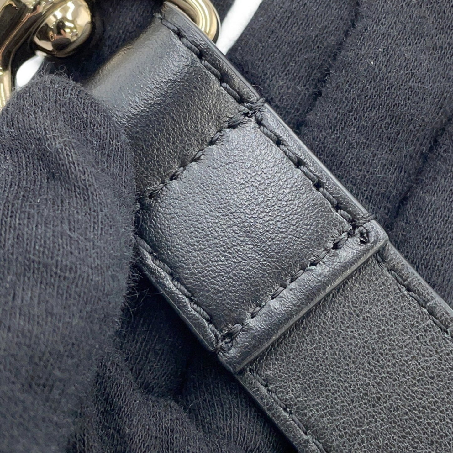 Chloé Others Black Handbags