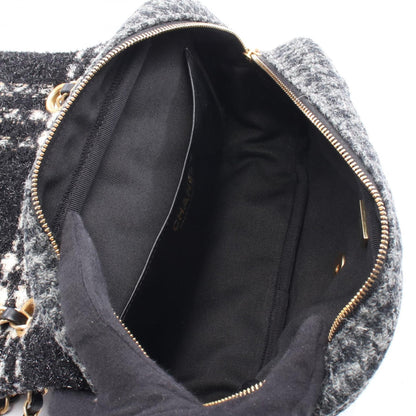 Chanel Wool Black Shoulder Bags