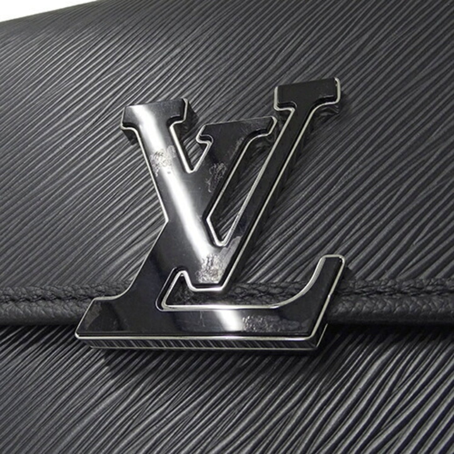 Louis Vuitton Epi Black Shoulder Bags