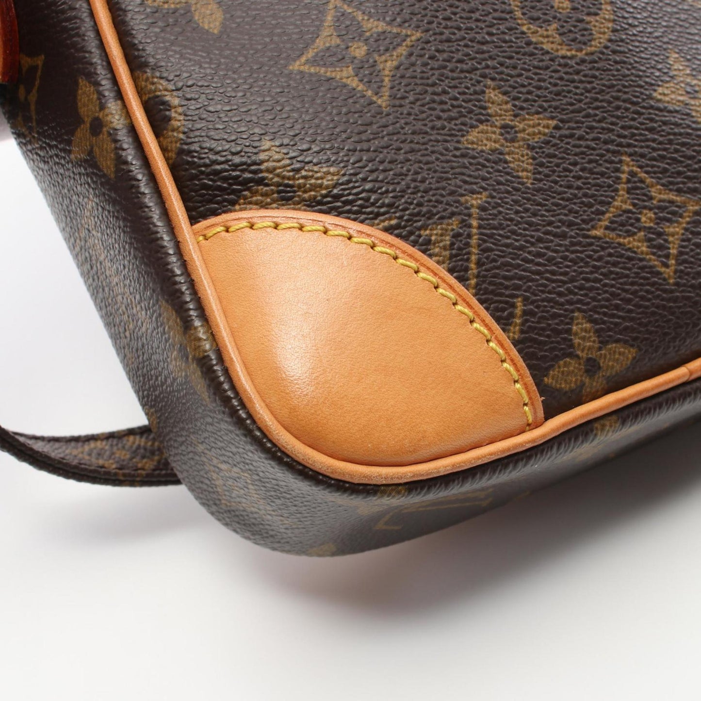 Louis Vuitton Monogram Canvas Brown Shoulder Bags