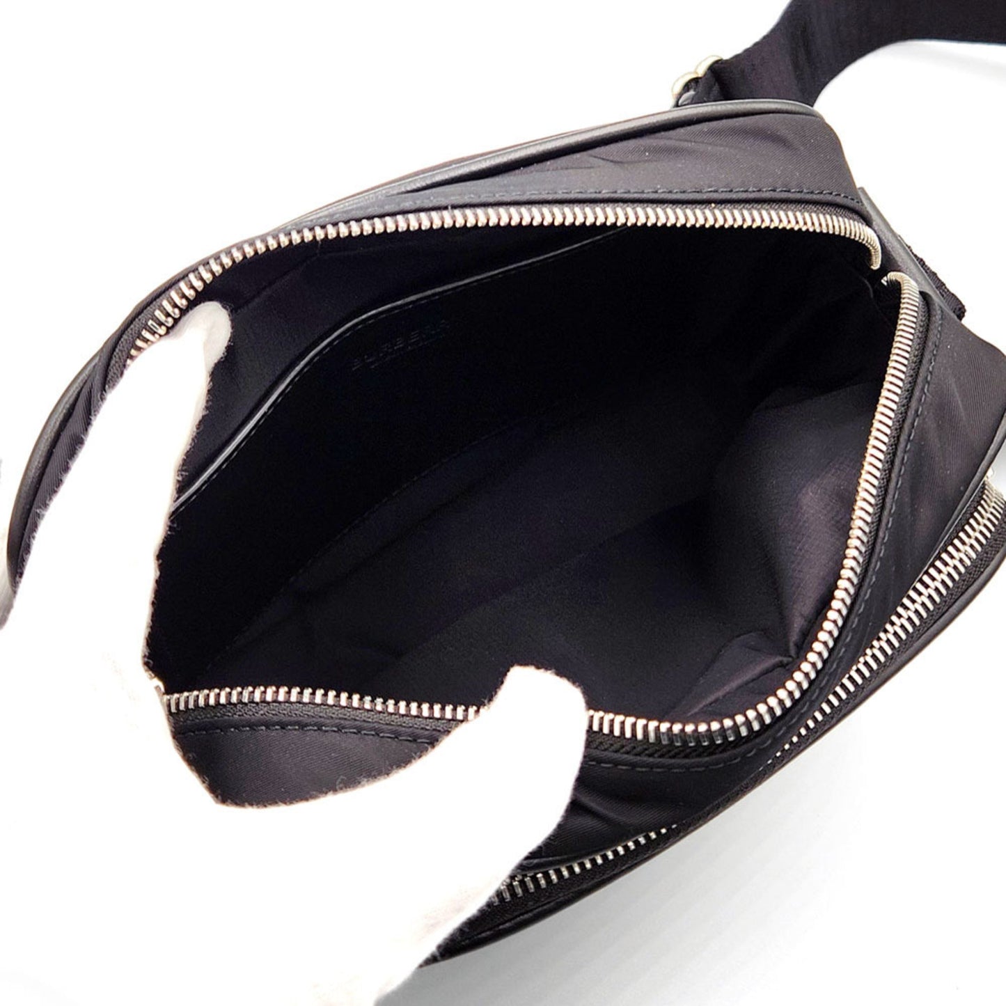 Burberry Nylon Black Shoulder Bags