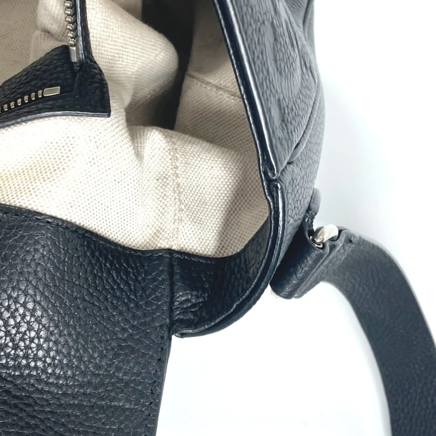 Gucci Others Black Shoulder Bags