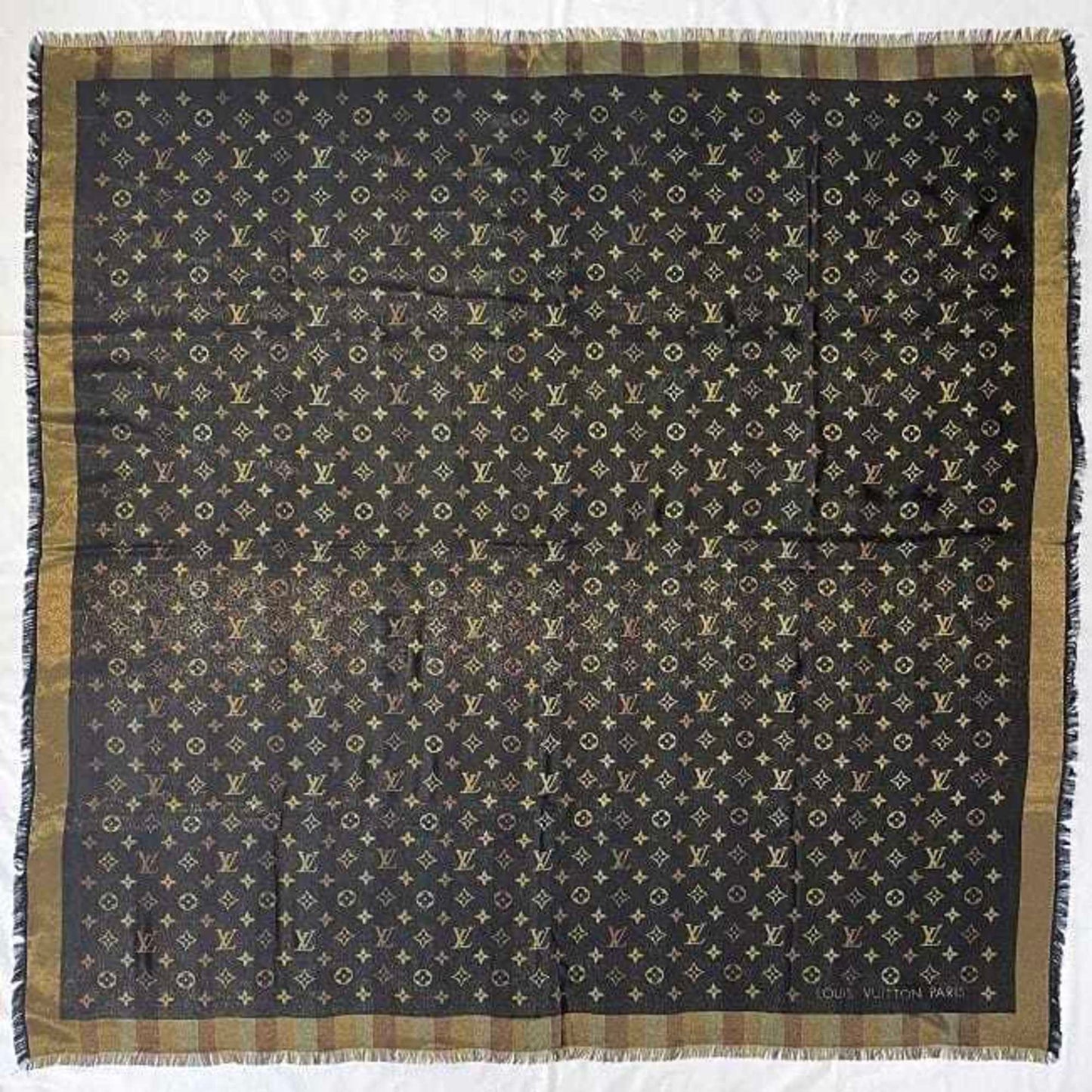 Louis Vuitton Silk Black Scarves