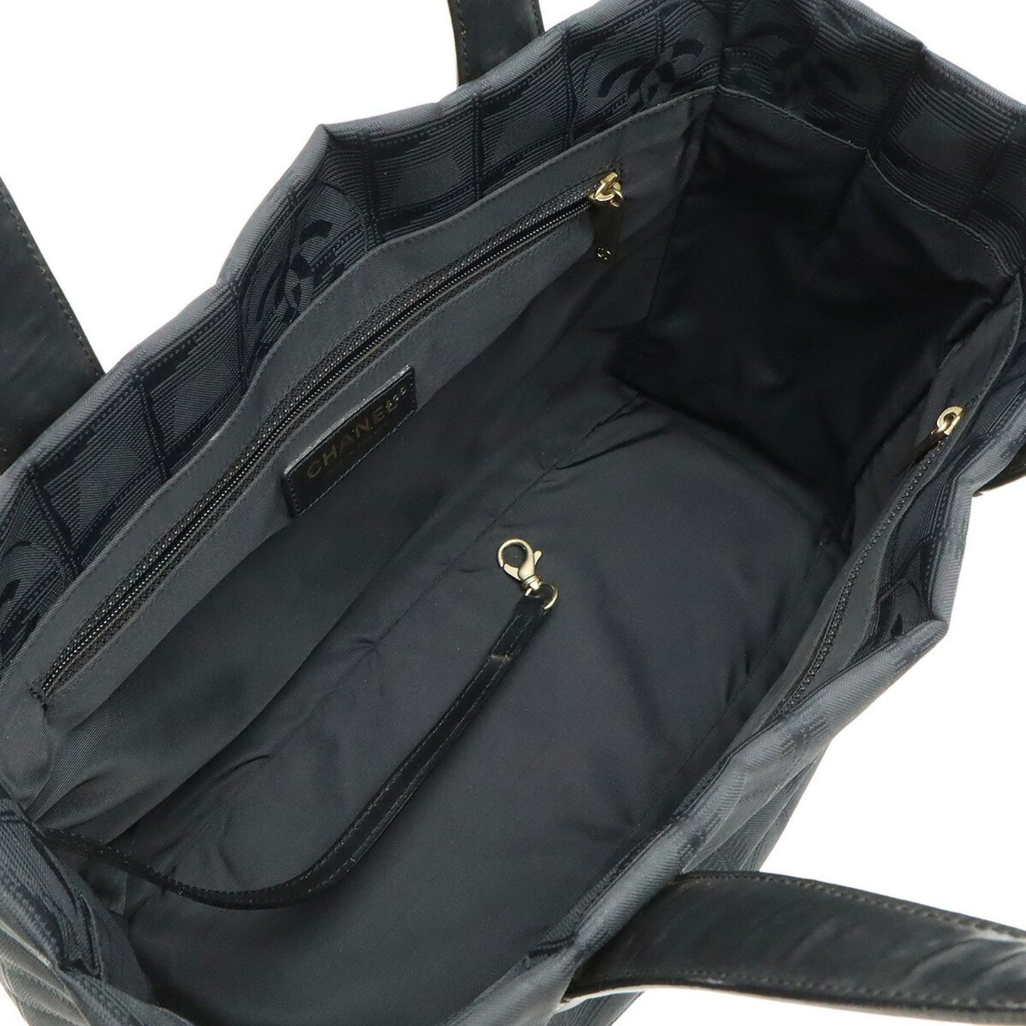 Chanel Woven Fabric Black Shoulder Bags