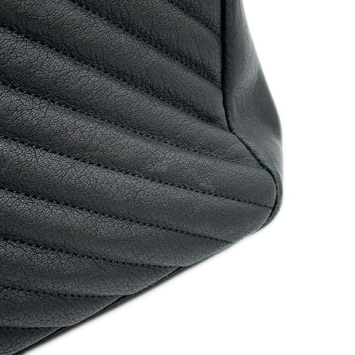 Saint Laurent Others Black Handbags