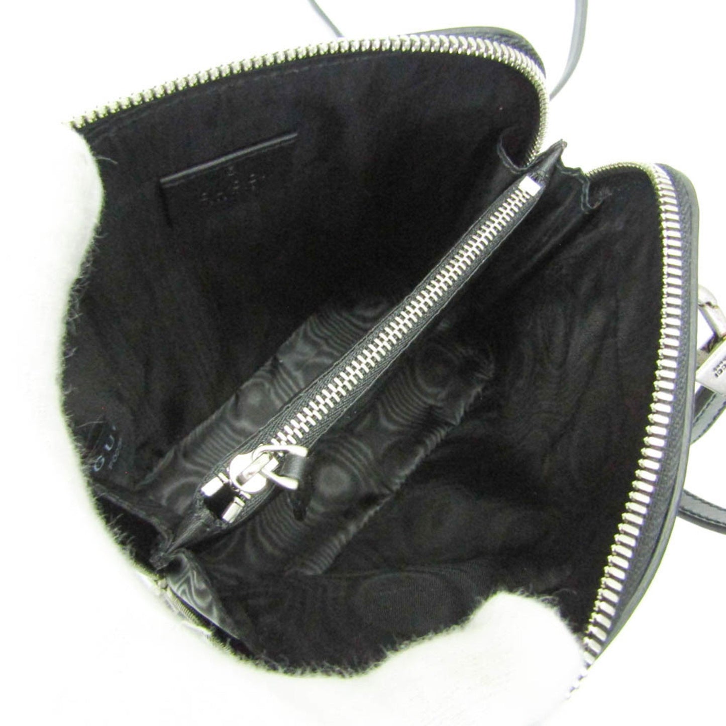 Gucci Others Black Shoulder Bags