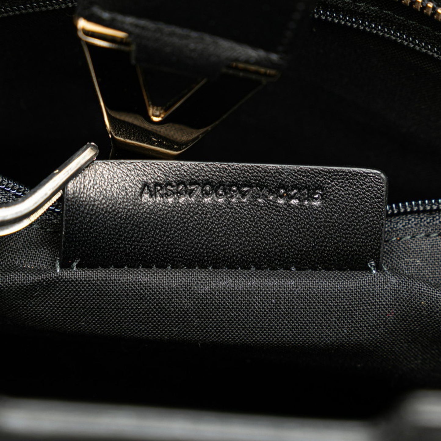 Saint Laurent Others Black Handbags