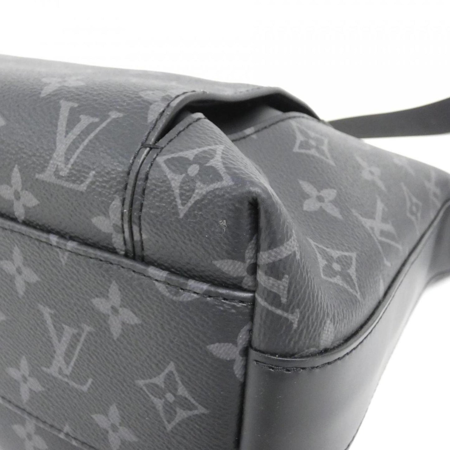 Louis Vuitton Coated Canvas Black Shoulder Bags