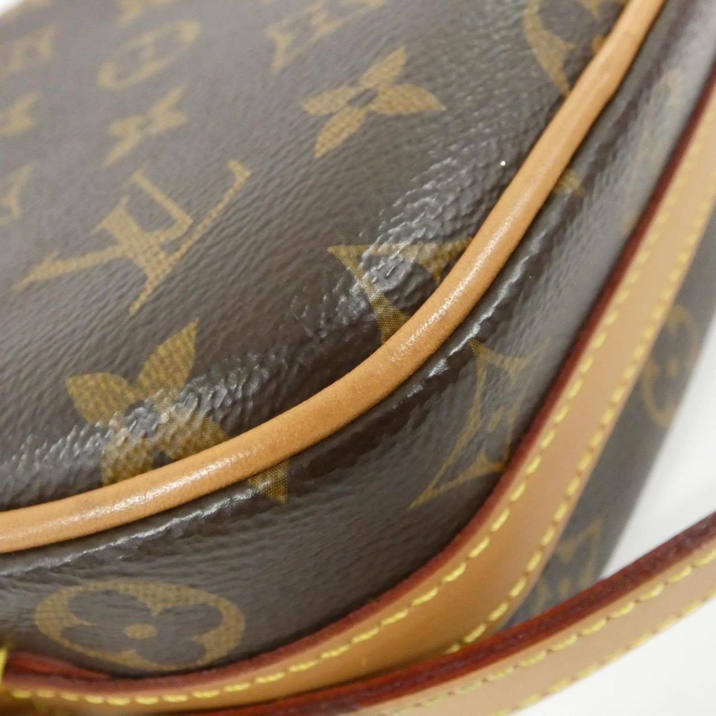 Louis Vuitton Coated Canvas Brown Shoulder Bags