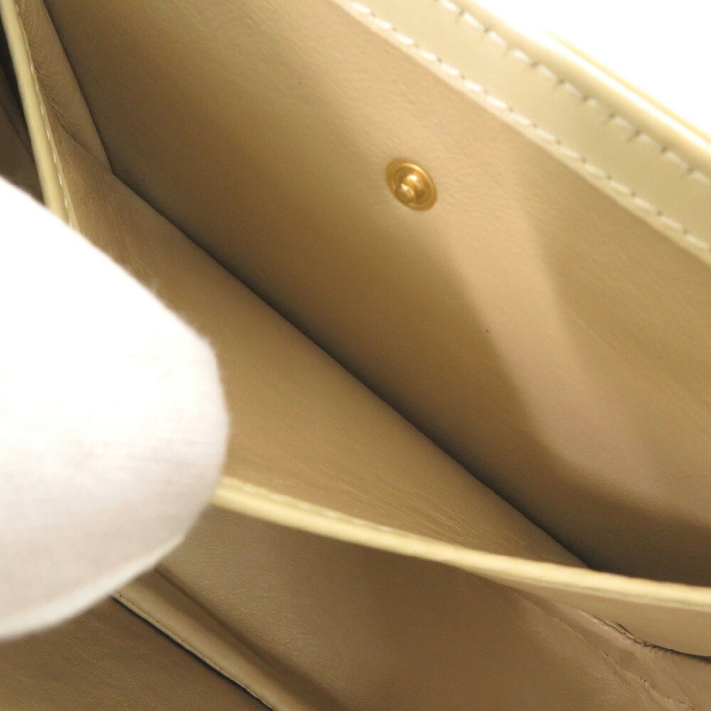 Gucci Others White Handbags