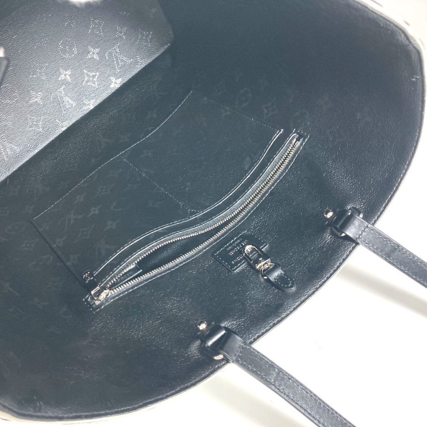 Louis Vuitton Coated Canvas Black Shoulder Bags