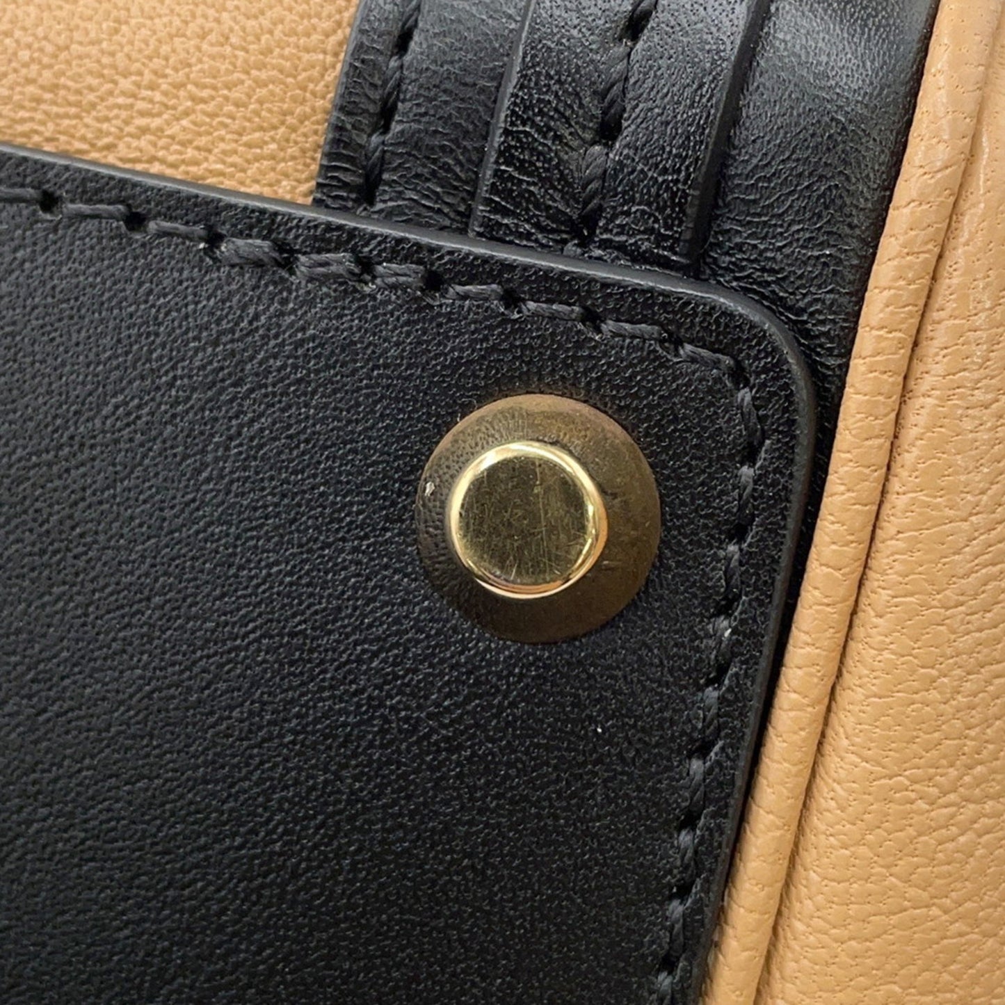 Chloé Others Black Handbags