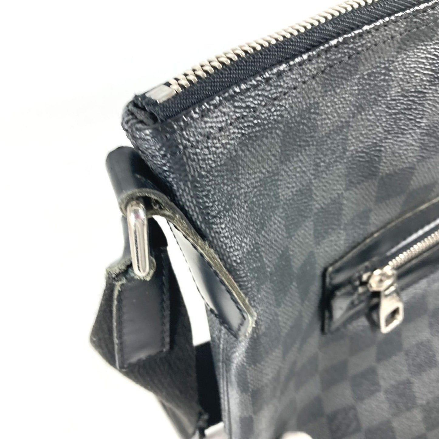 Louis Vuitton Monogram Canvas Black Shoulder Bags