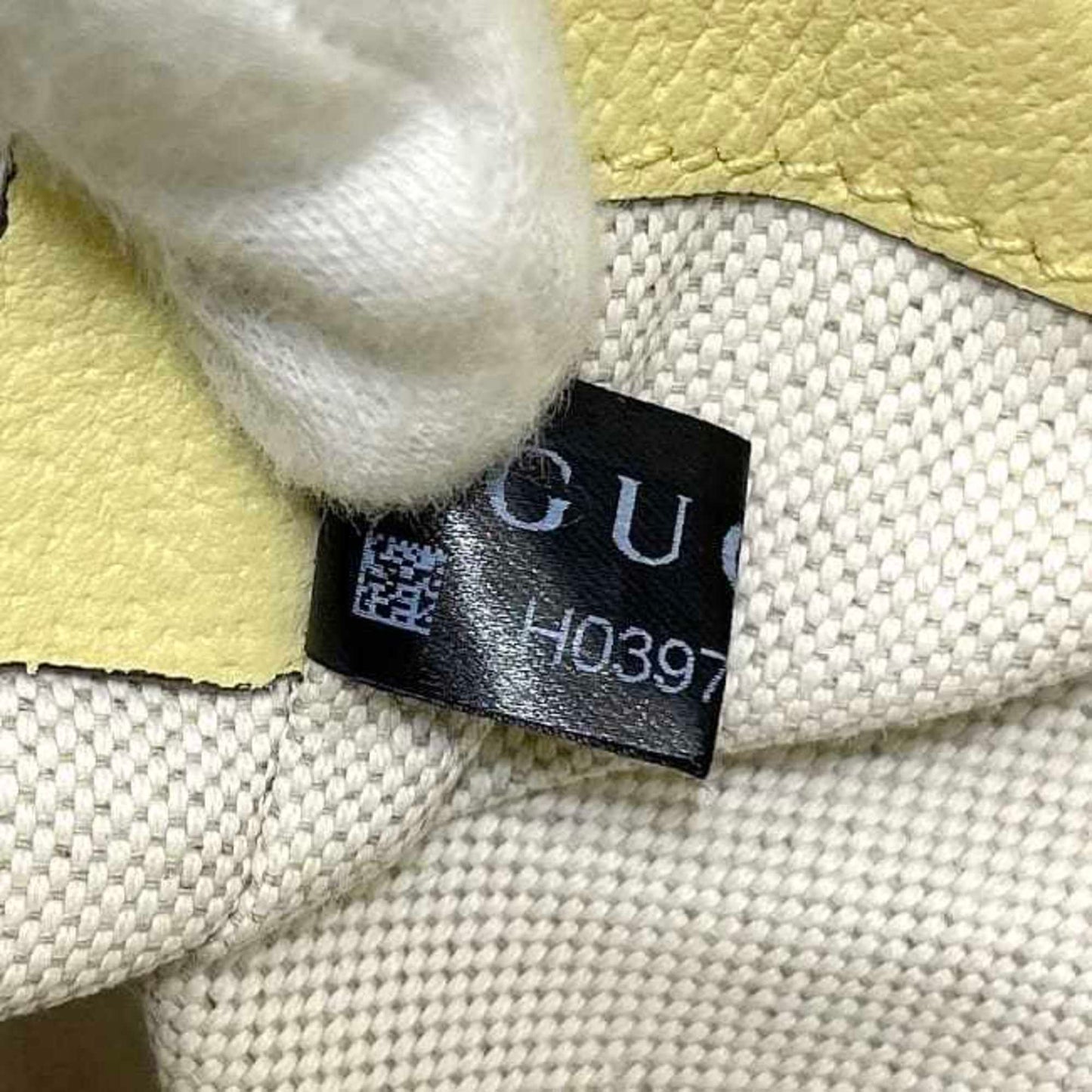 Gucci Canvas Yellow Shoulder Bags